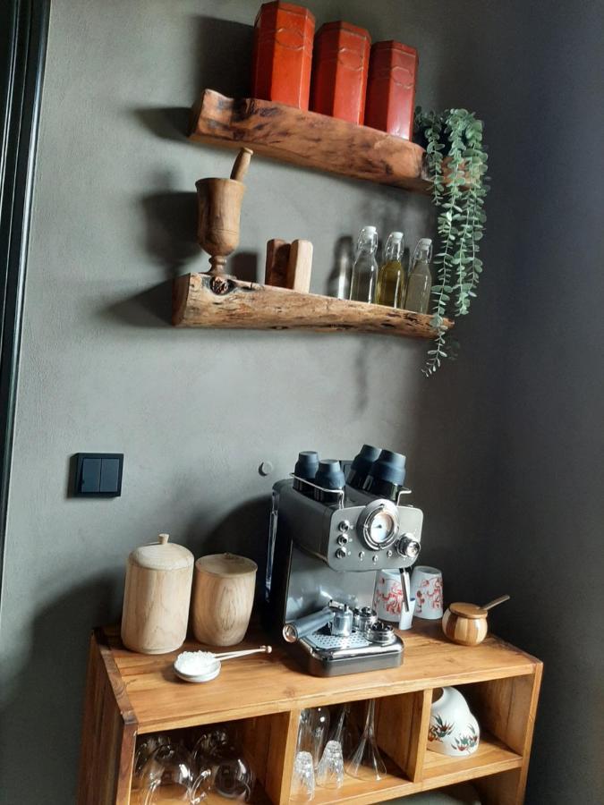 De Sarrieshut Apartment Houwerzijl ภายนอก รูปภาพ